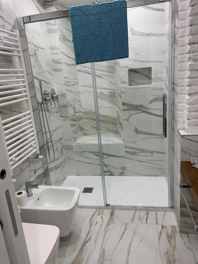Elegant Suite In Milan Center Italy