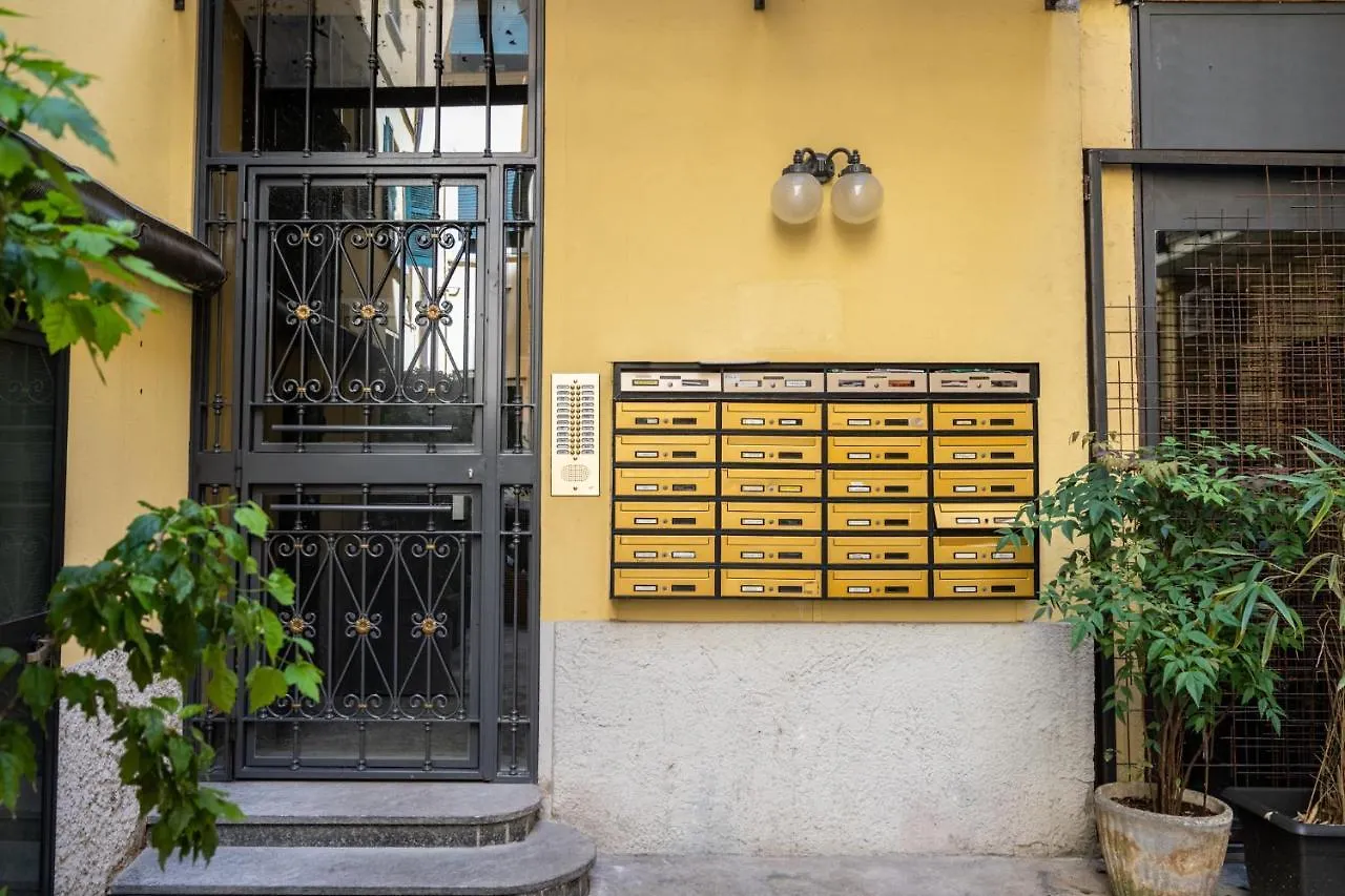 Elegant Suite In Milan Center location